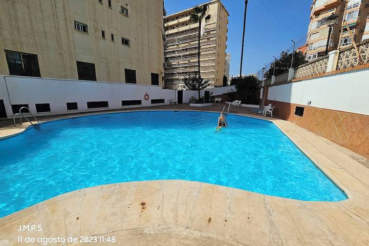 Appartamento vacanze per 3 persone, con piscina e balcone nonché giardino - 1