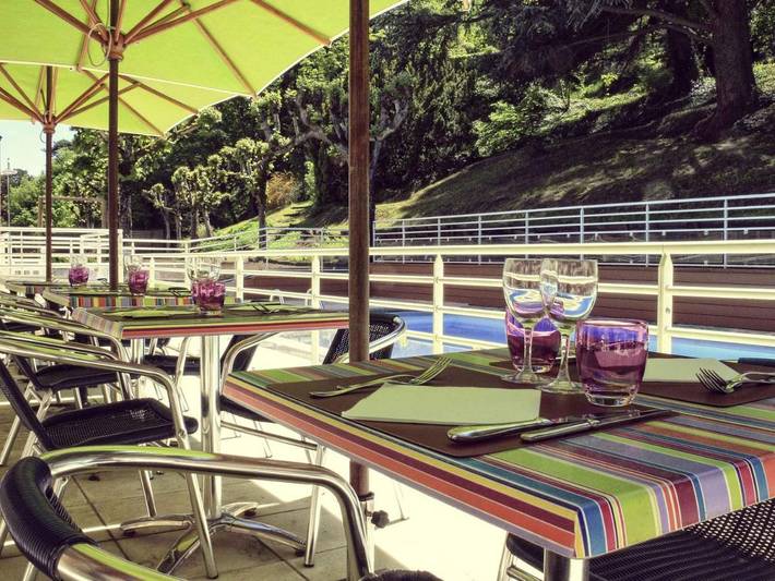 Hôtel pour 2 personnes, avec jardin et piscine ainsi que sauna et jacuzzi à Saint-Nectaire - 4