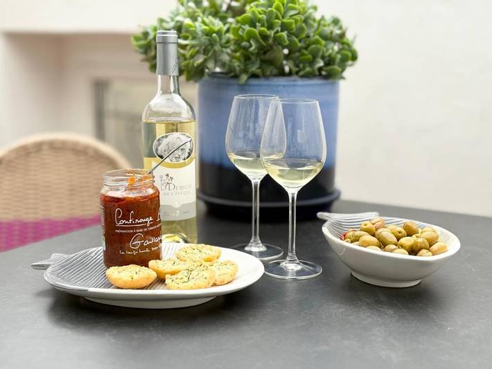 Location de vacances pour 6 personnes, avec terrasse dans Tour Barberousse Chateau De Gruissan - 3