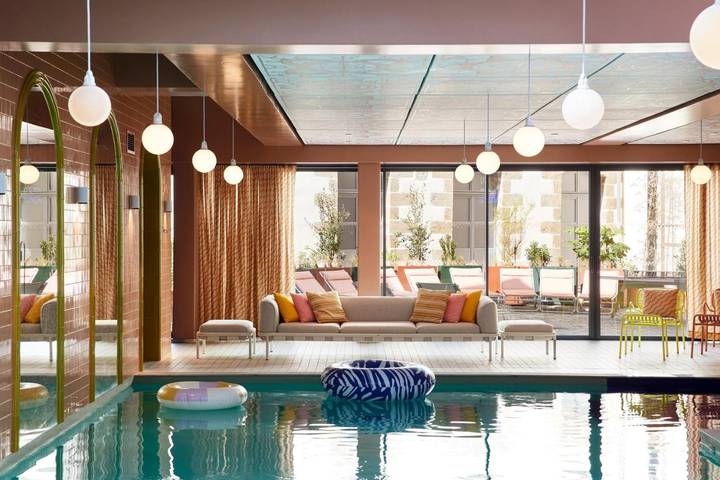 Hôtel pour 2 personnes, avec sauna et piscine ainsi que terrasse et jacuzzi, animaux acceptés
