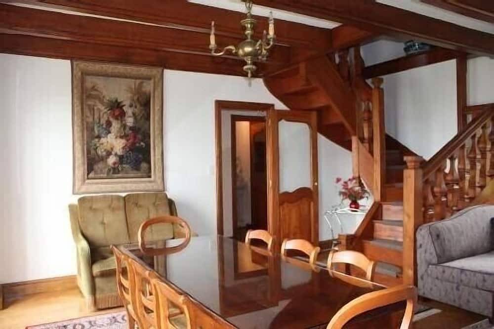 Ein schönes Haus mit den Füßen im Wasser, das Meer am Ende des Gartens!! in Primelin, Quimper und Umgebung