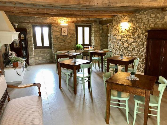 Location de vacances pour 2 personnes, avec piscine ainsi que jardin et vue à Pennabilli - 4