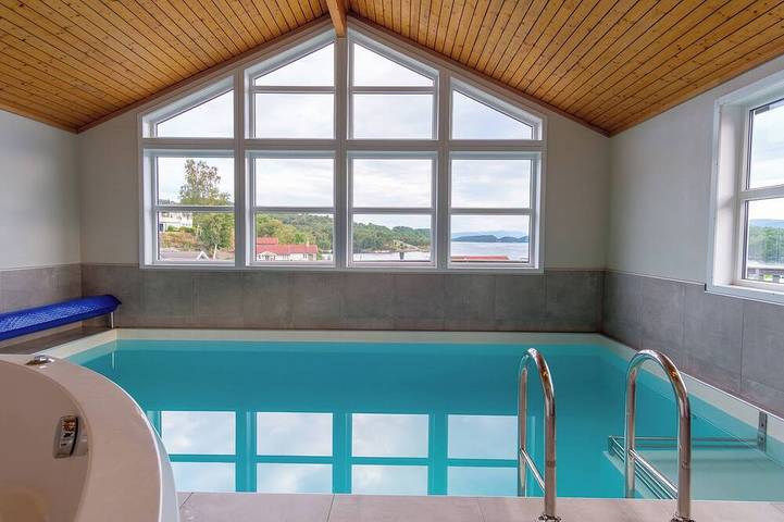 Blockhütte für 8 Personen, mit Balkon und Whirlpool sowie Sauna - 1