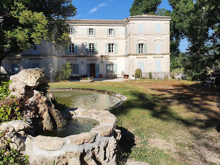 Château pour 28 personnes, avec Terrasse ainsi que Jardin et Piscine dans les Bouches-du-Rhône