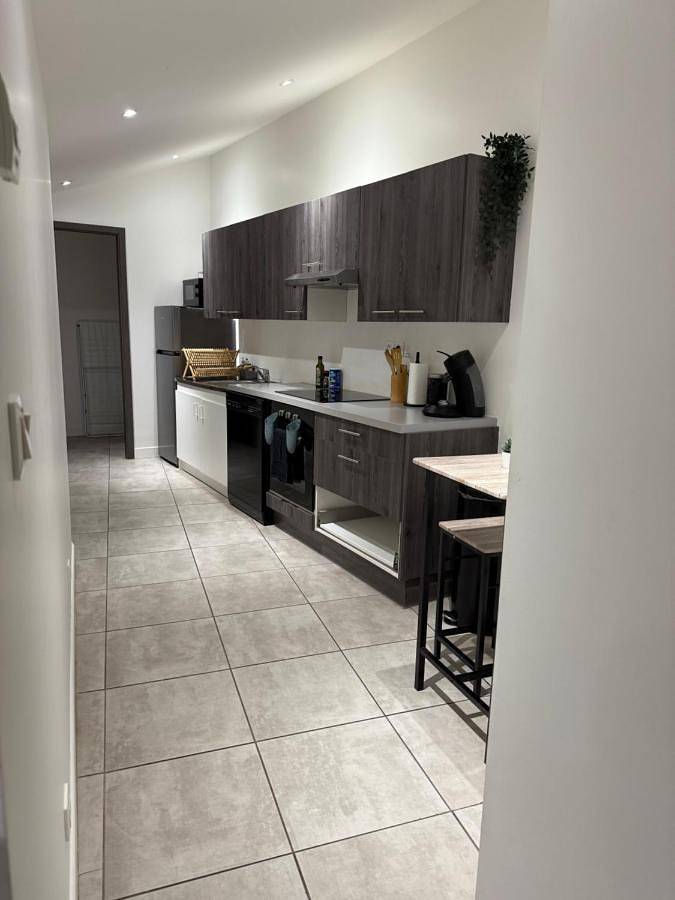 Gîte pour 5 personnes, avec terrasse dans Leyment - 2