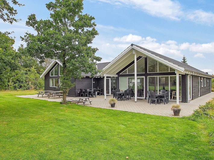 Ferienhaus für 18 Personen, mit Pool und Terrasse, kinderfreundlich in Henne Strand - 2