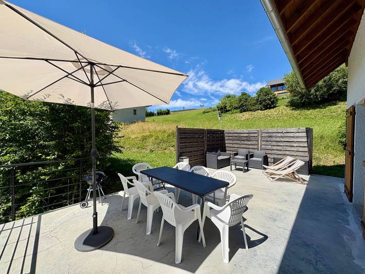 Casa vacanza per 8 persone, con giardino e vista lago - 1