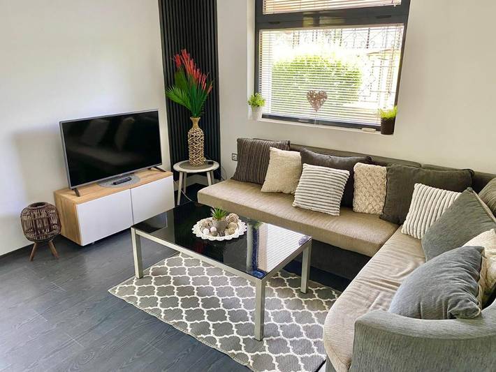 Apartament wakacyjny dla 4 osób, z Balkon i Taras oraz Ogród i Basen dla dzieci w Burgas
