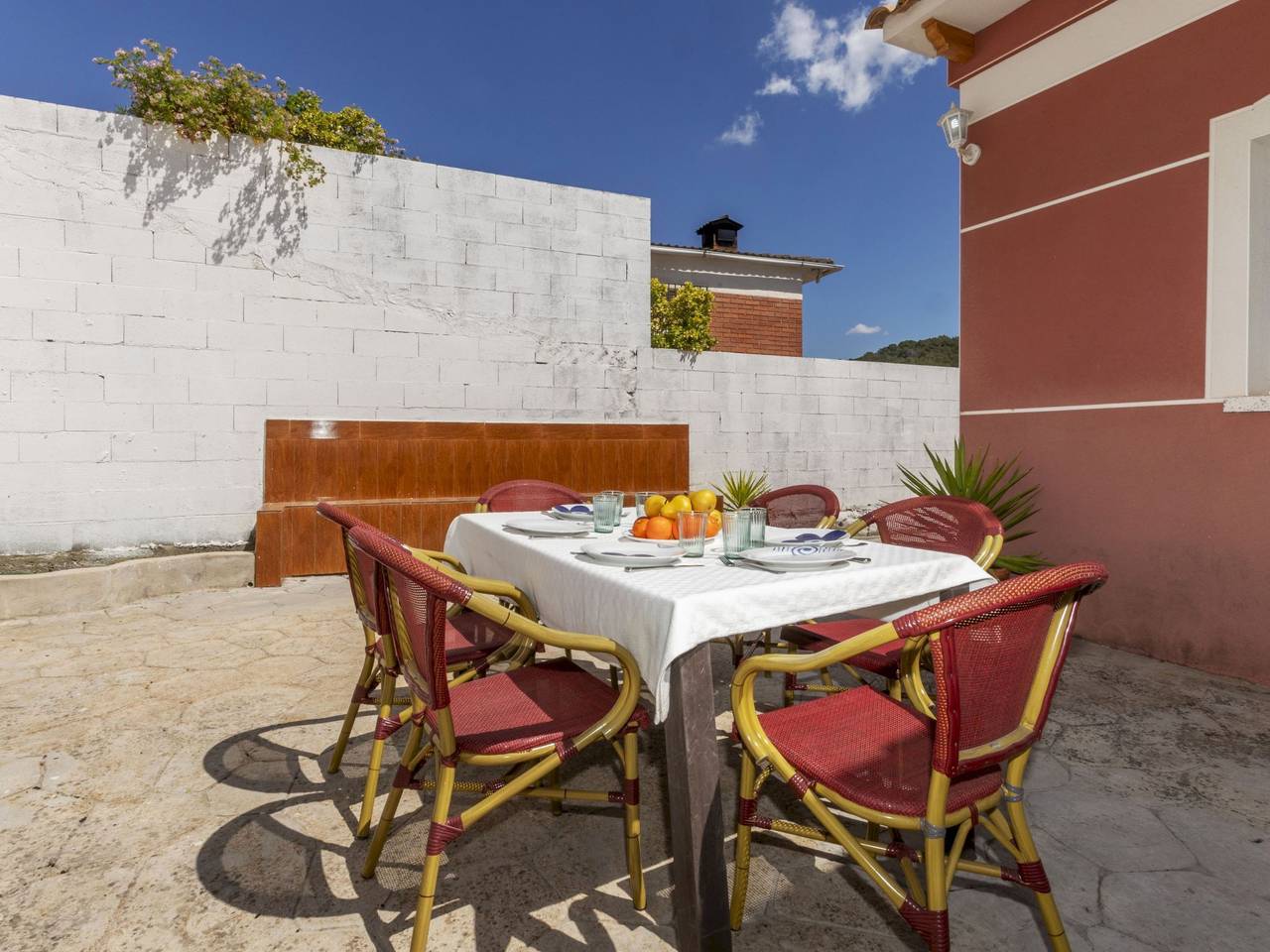 Villa Rosales in Alt Penedès, Penedes DO
