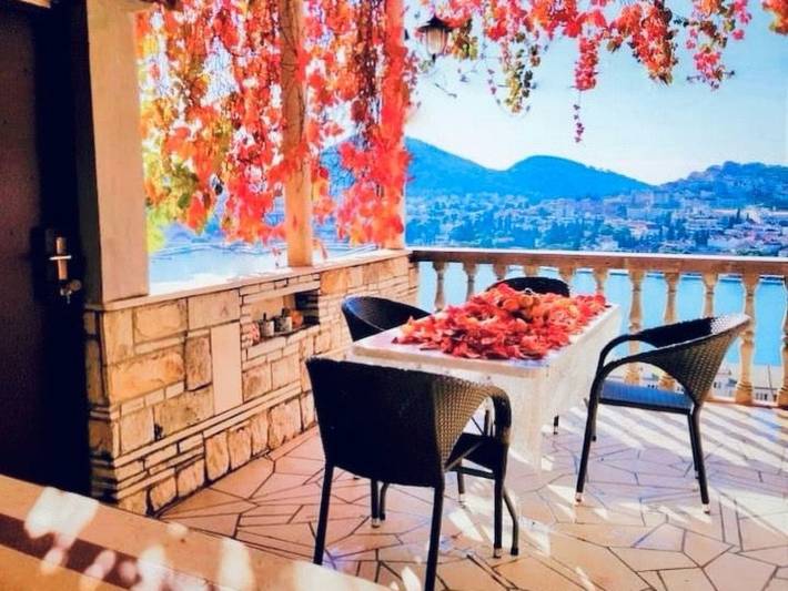 Holiday home for 11 people, with garden - 1