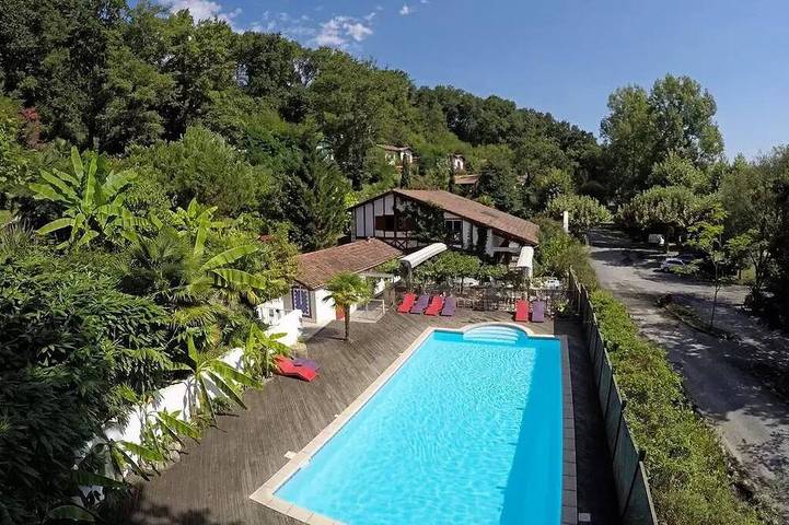 Location de vacances pour 6 personnes, avec terrasse à La Bastide-Clairence - 4