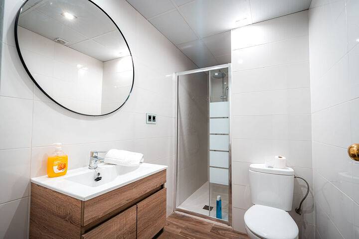 Entire apartment, Qh Ayuntamiento 05 in Realejo-San Matías, Granada