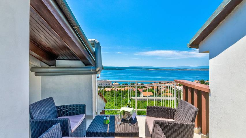 Ferienwohnung für 4 Personen, mit Garten und Pool in Crikvenica - 2