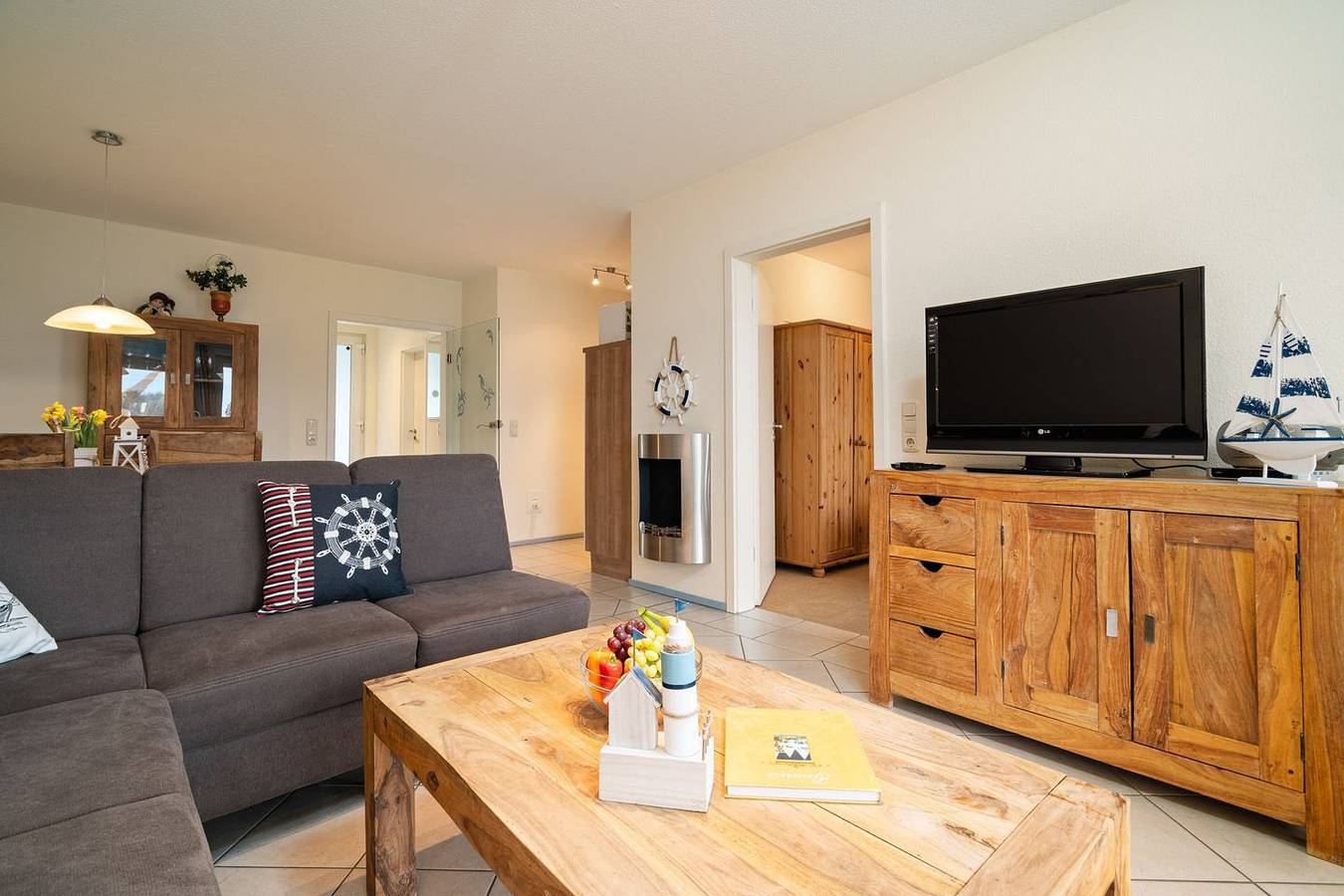Ganze Wohnung, Ferienwohnung mit Terrasse und Sauna direkt am Müritzufer im Hafendorf Müritz in Rechlin, Müritz