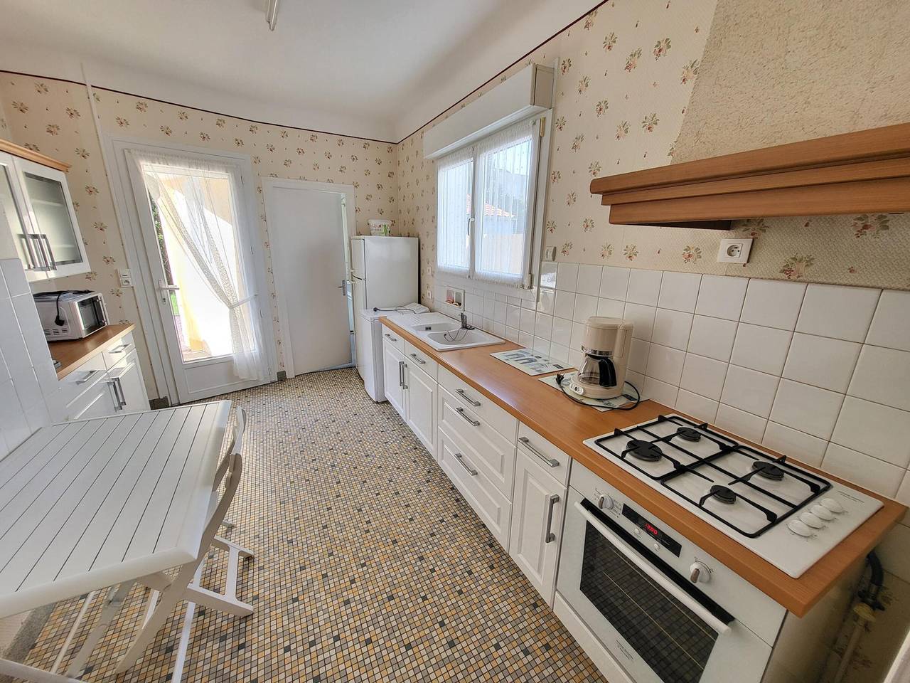 Charmant T3 avec Jardin Clos à 700m de la Plage et Commerces in Les Sables-d'Olonne, Vendée