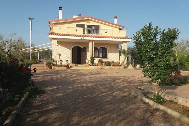 Location de vacances pour 4 personnes, avec jardin à Corato - 4