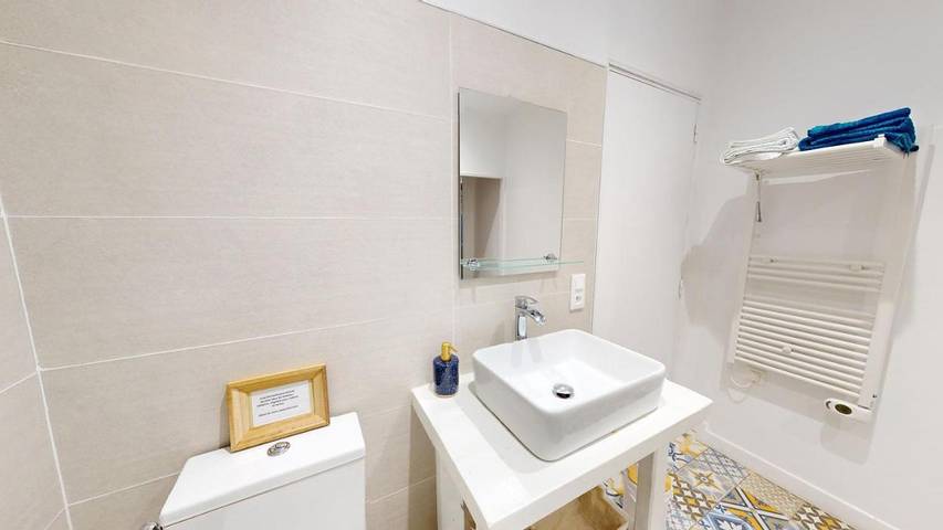 Chambre d’hôte pour 18 personnes, avec jardin et piscine ainsi que vue et terrasse dans Haute-Garonne - 2