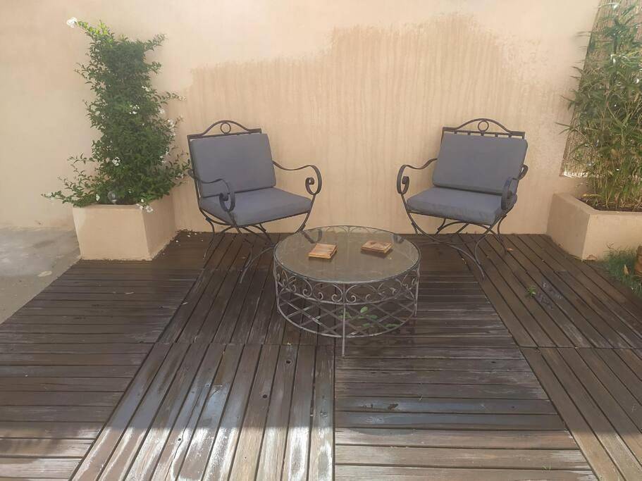 Appartement entier, Le Petit Pied à Terre du Luberon in Mérindol, Parc naturel régional du Luberon