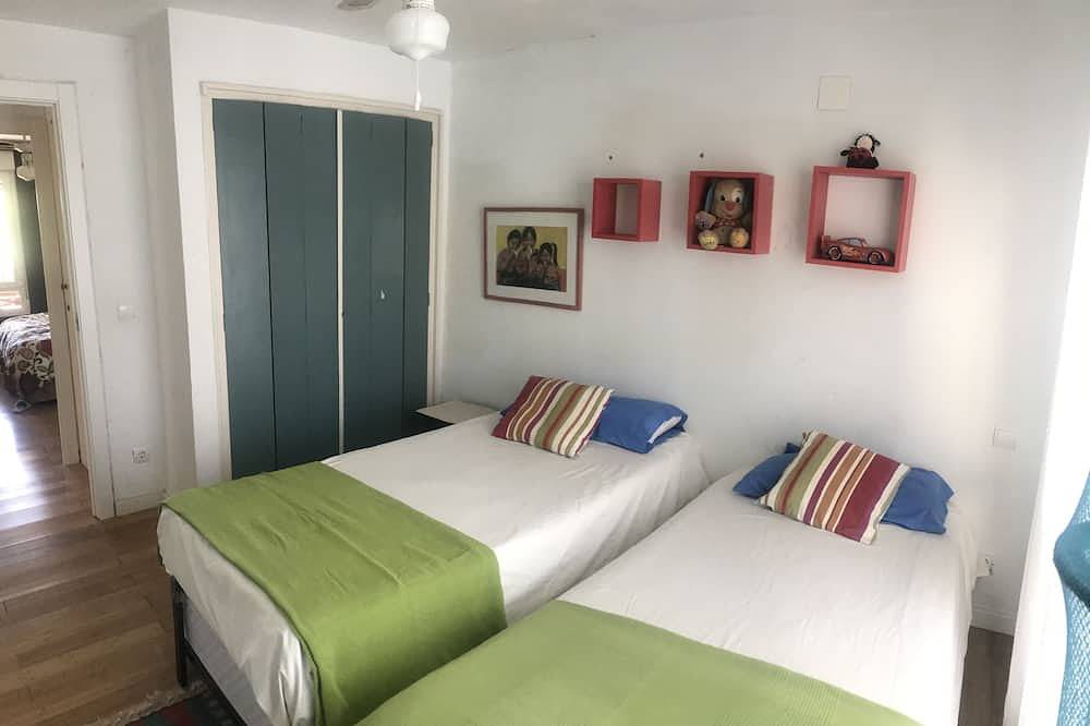 Ganze Wohnung, Quiet area in Cabo de Las Huertas, 5 min from the beach. in El Cabo de las Huertas, San Juan Playa
