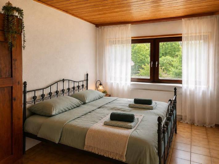 Ferienhaus für 29 Personen, mit Balkon und Terrasse sowie Garten und Ausblick in Gorxheimertal - 3