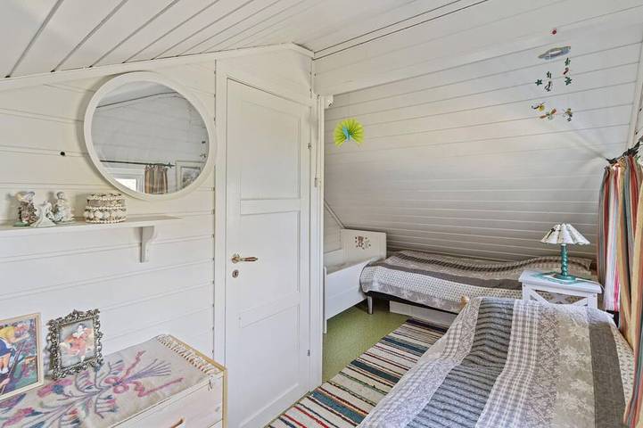 Cozy home in Skiftun with house sea view in Hjelmeland