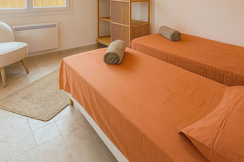 Villa Clémarine – Détente, Piscine & Jacuzzi Privé in Ollioules, Côte méditerranéenne (France)