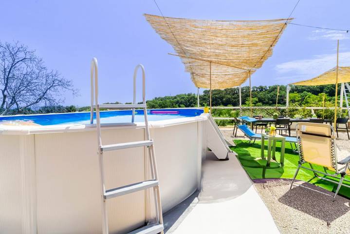 Ferienwohnung für 4 Personen, mit Pool und Garten