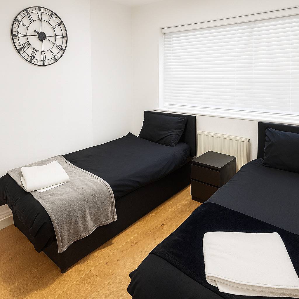 Rylstone Retreat - 4 Bedroom House in Reading in Reading, Berkshire