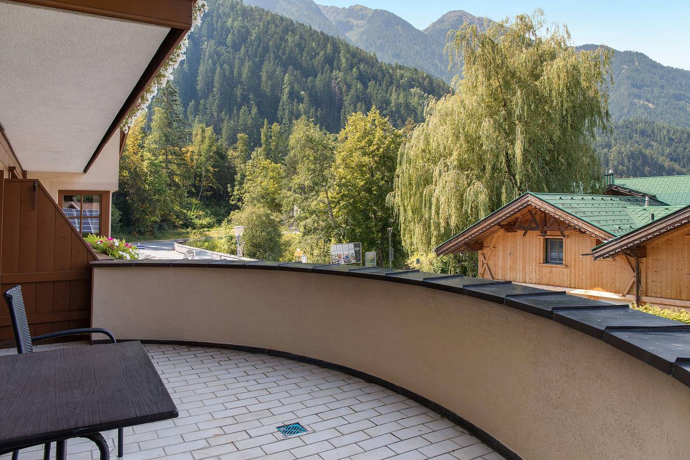 Ganze Wohnung, Apartment 'Top 1' mit Bergblick, Balkon und Wlan in Oetz, Ötztal