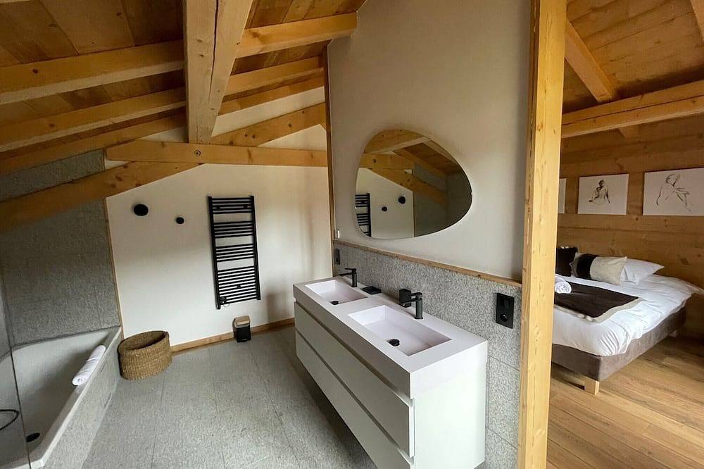 Family cottage, luxury, facing Montblanc, resorts 5 minutes in Sallanches, Pays du Mont-Blanc