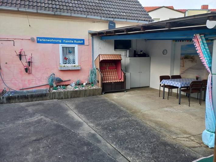 Ferienwohnung für 3 Personen, mit Terrasse und Garten