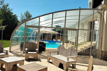 Location de vacances pour 15 personnes, avec jardin et sauna à Valognes