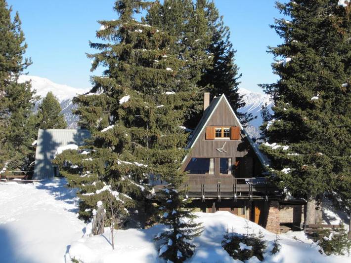 Chalet per 4 persone, con giardino e panorama, adatto a famiglie con bambini in Val di Fiemme