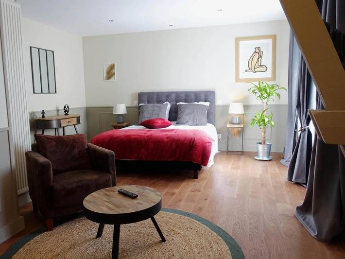 Location de vacances pour 2 personnes, avec jardin et piscine à Falaise (Calvados) - 2