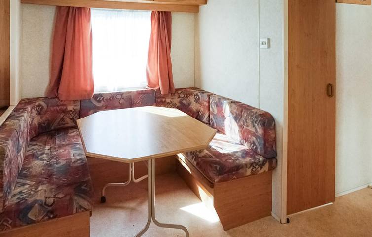 Ferienhaus für 4 Personen mit Terrasse in Granica Łazy, Jezioro Jamno