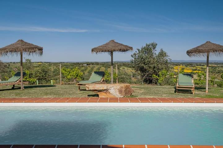 Chalet para 9 personas, con Balcón y Jacuzzi además de Terraza y Jardín en Alentejo