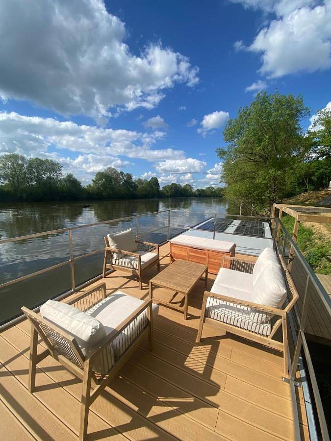 Bateau pour 4 personnes, avec vue ainsi que jardin et terrasse à Montreuil-Juigné