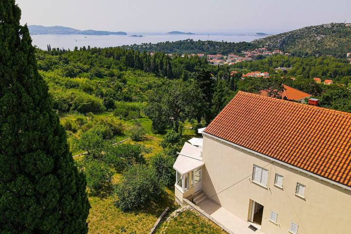 Villa pour 8 personnes, avec jardin à Srebreno - 2