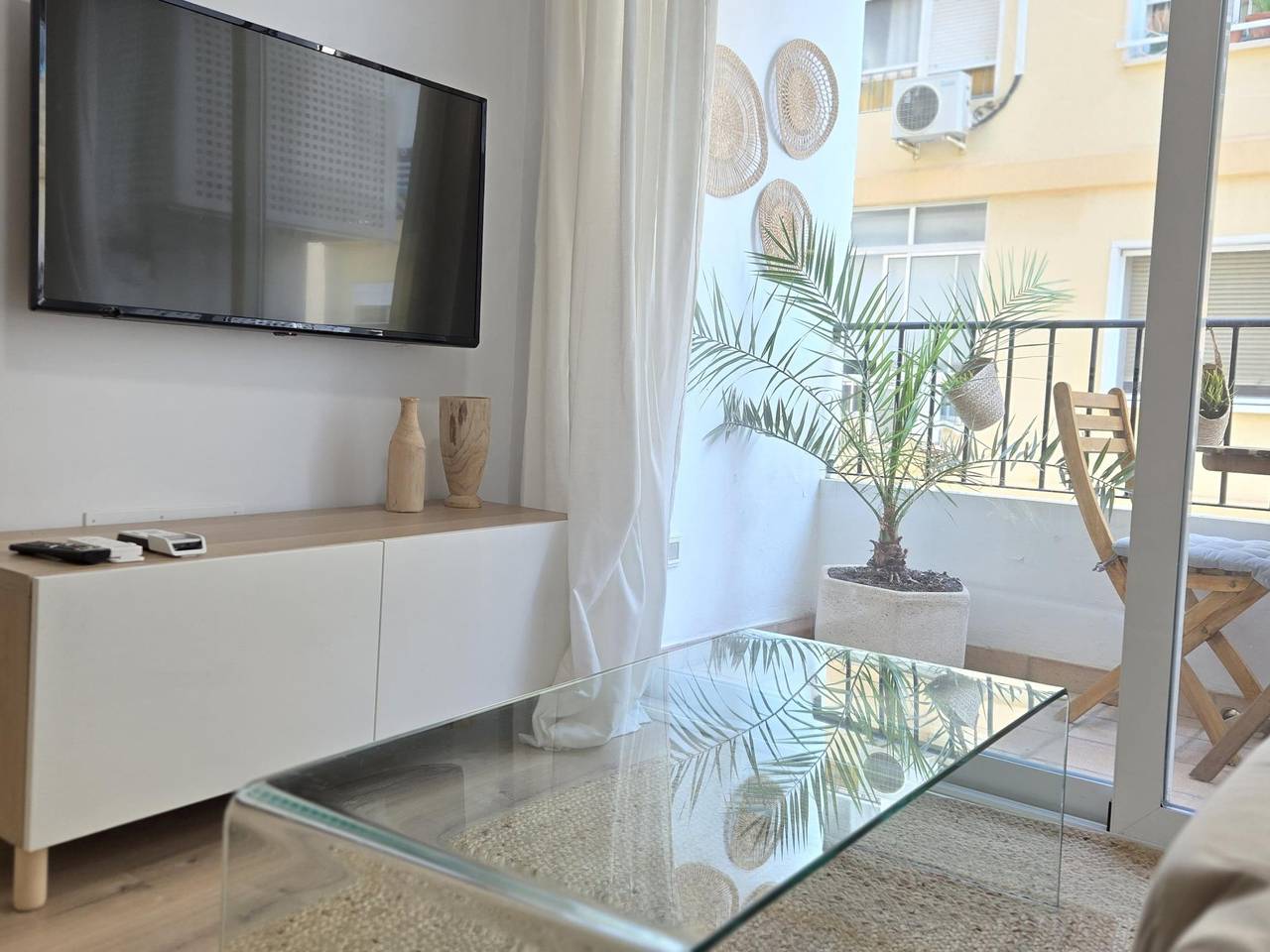 Apartamento vacacional entero, Munilla Familiar Beach by Del Parque Flats in Playa del Palo, Málaga