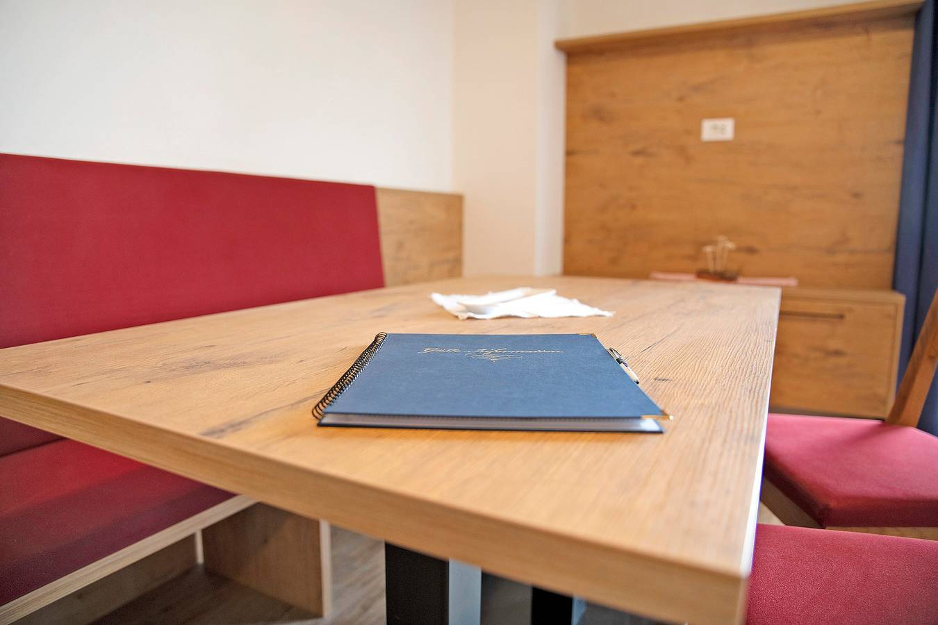 Entire apartment, Apartment 'Eidechsspitz' with Mountain View, Shared Terrace and Wi-Fi in Meransen, Mühlbach