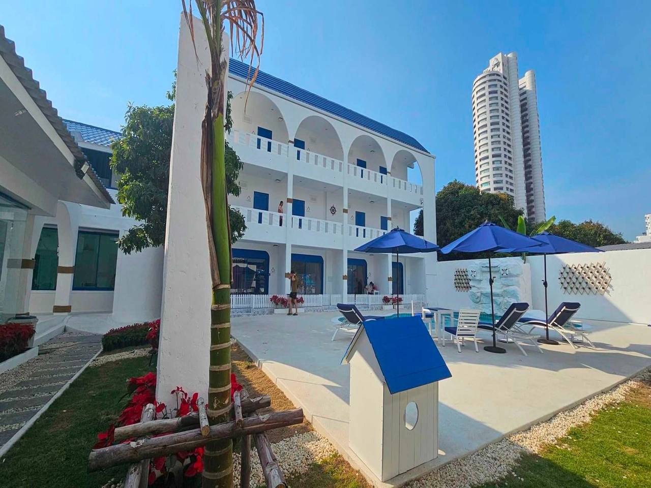 Family Triple Suite | Perfect for Groups in Chon Buri Province