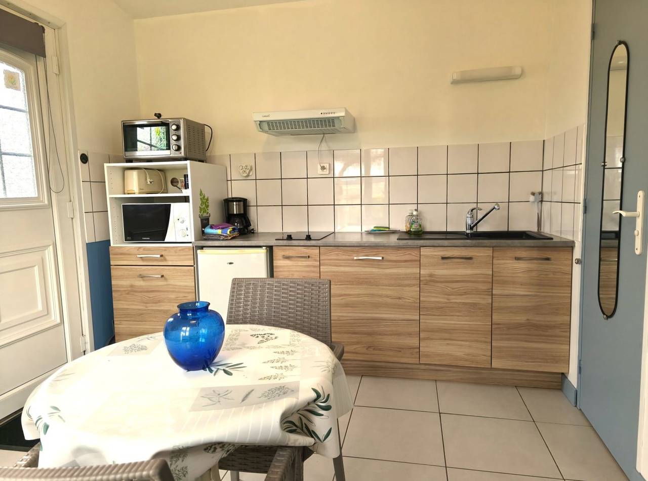 Studio entier, Petit gîte douillet "L'Abri Côtier" proche Fécamp et Etretat in Saint-Léonard, Région du Havre