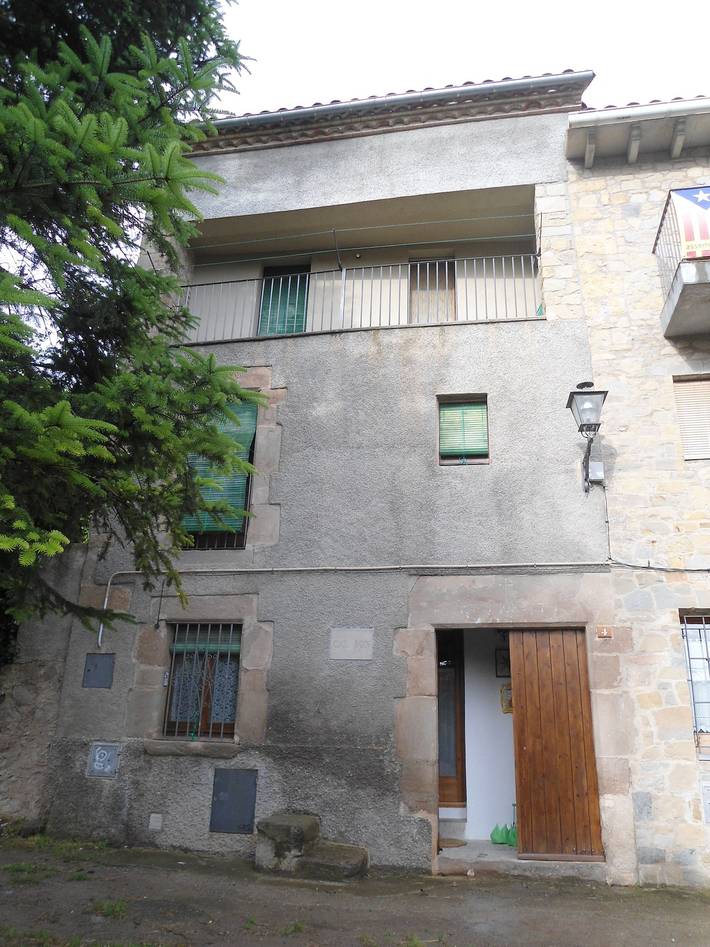 Casa de vacaciones para 5 personas con jardín in Alpens, Comarcas centrales
