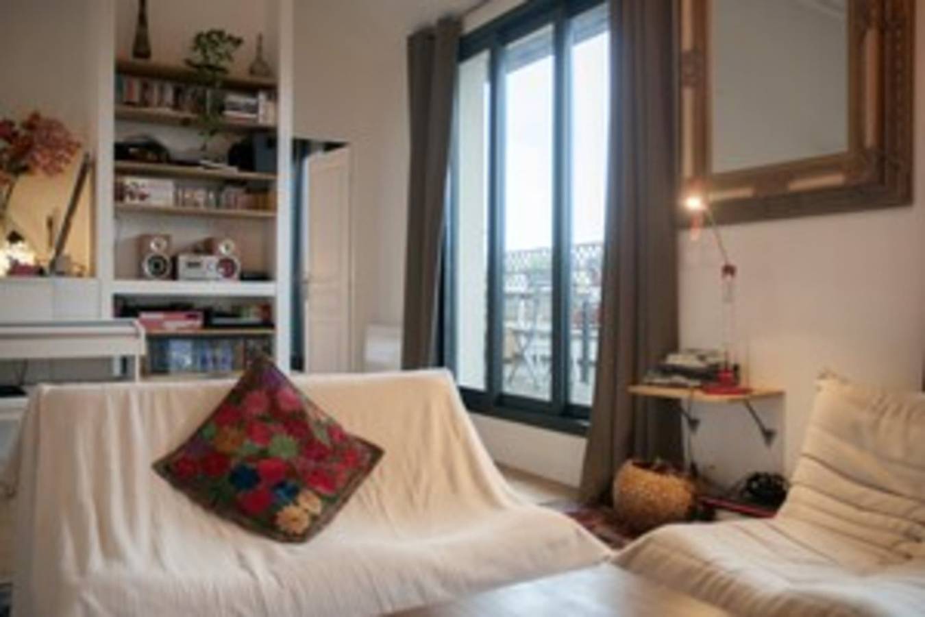 Entire apartment, Duplex 124 M2 With Wifi Terrasse In Saint Ouen in Saint-Ouen, Seine-Saint-Denis
