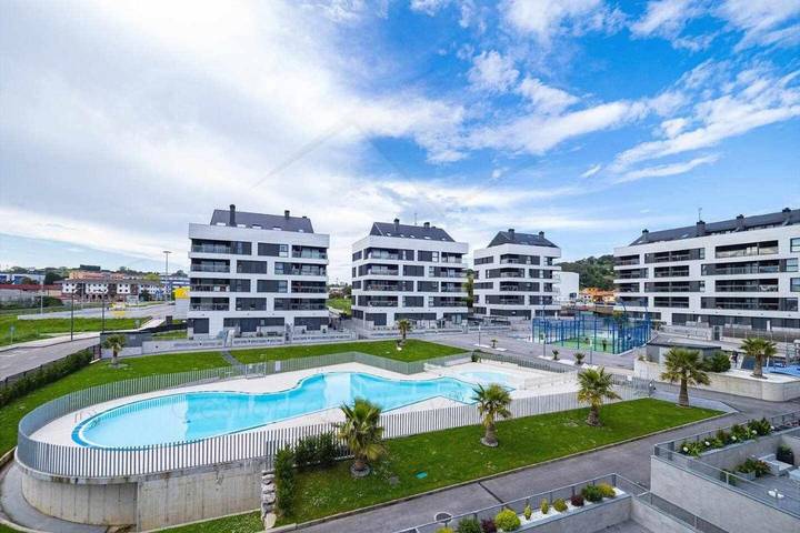 Apartamento para 4 personas, con piscina y balcón en Gozón