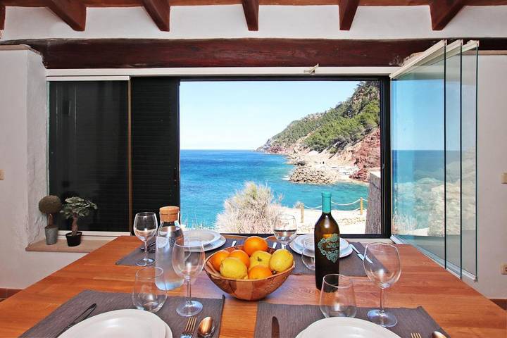 Location de vacances pour 3 personnes, avec terrasse à Estellencs - 3