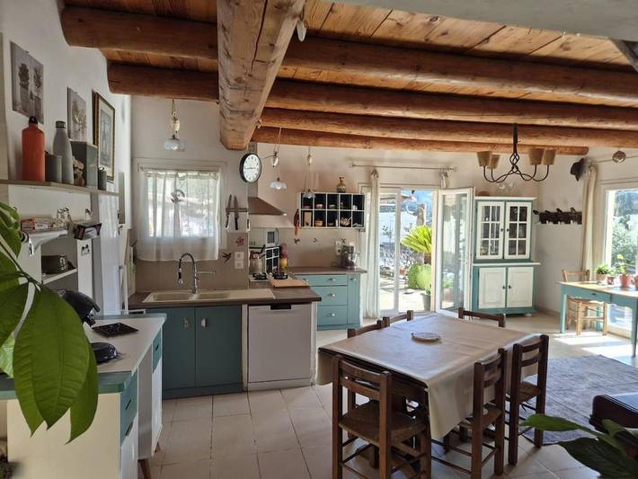 Location de vacances pour 6 personnes, avec terrasse et piscine à Vailhan - 3