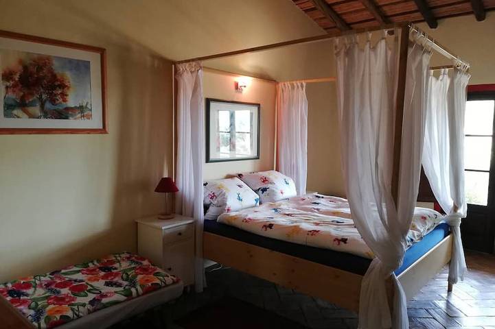 Location de vacances pour 4 personnes, avec piscine et terrasse ainsi que jacuzzi et jardin dans Ourique - 2