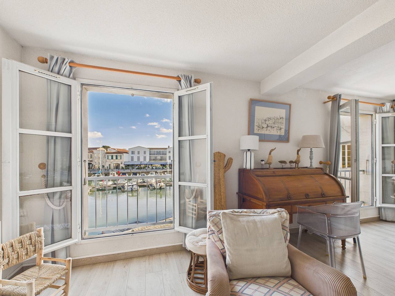 Apartamento entero, En el corazón del puerto, vista única, piso para 6 in Saint-Martin-de-Ré, Isla de Ré