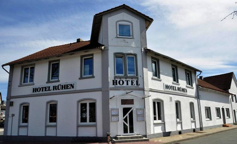 Hotel, mit Terrasse in Rühen